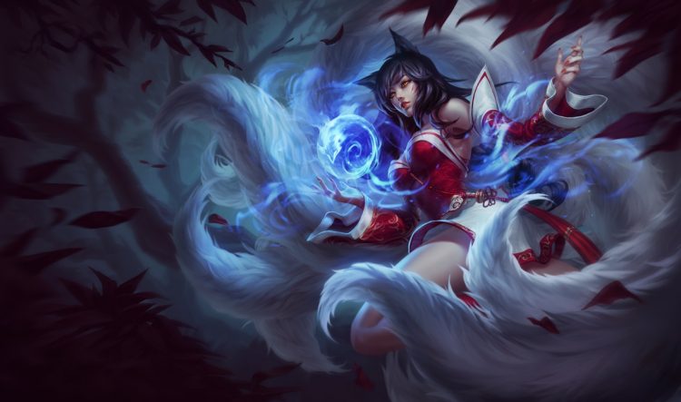 Ahri, one of the most fun Mages in League of Legends